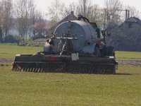 Mest injectie  mest injecteur in de Polder Arkemheen