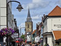 Winkelstraat Winterwijk met Jacobskerk
